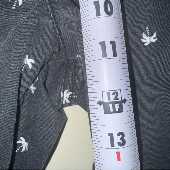 Men’s Retrofit Brand Casual Skater Black + White Palm Tree Print Shorts Size:32 - Picture 15 of 16